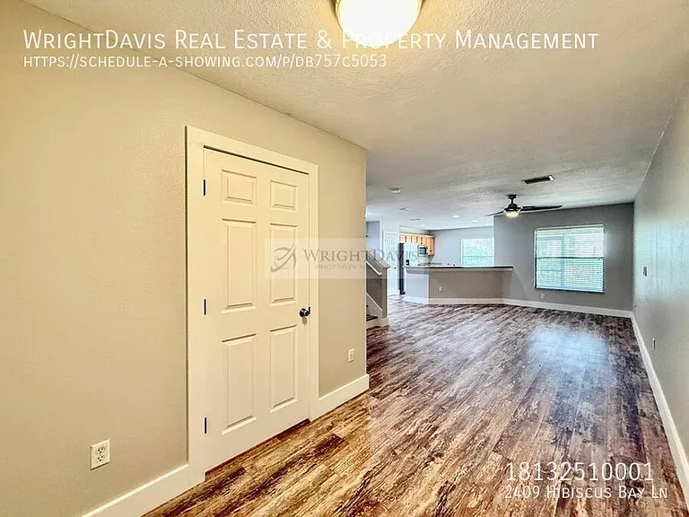 2409 Hibiscus Bay Ln — Photo 4