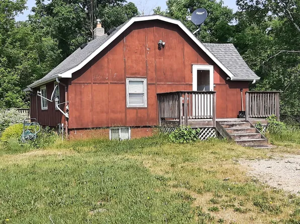 W7689 State Road 65, Beldenville, WI 54003