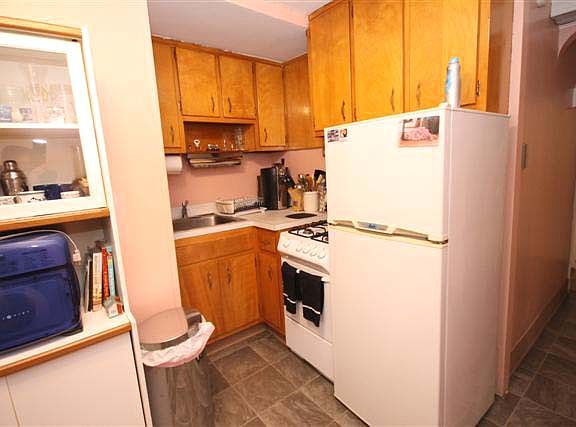 3rd image of 1344 E 52nd St