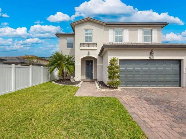 7742 NW Gladwell Lane, Port St Lucie, FL 34987