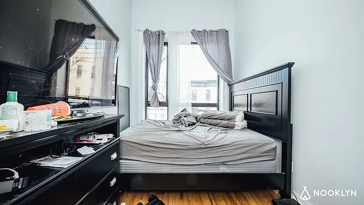Rented by Nooklyn NYC LLC | media 10