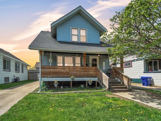 6922 16th AVENUE, Kenosha, WI 53143