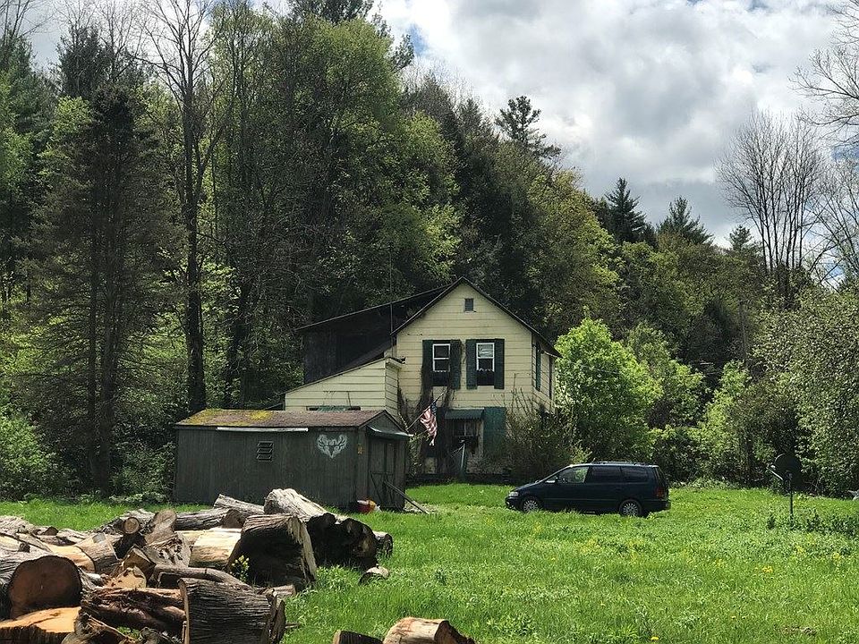 2nd image of 584 Miller Hollow Rd