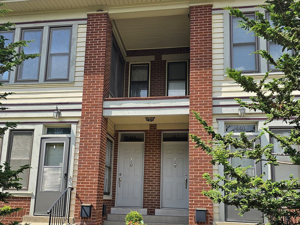 1st image of 444 W 4th Ave
