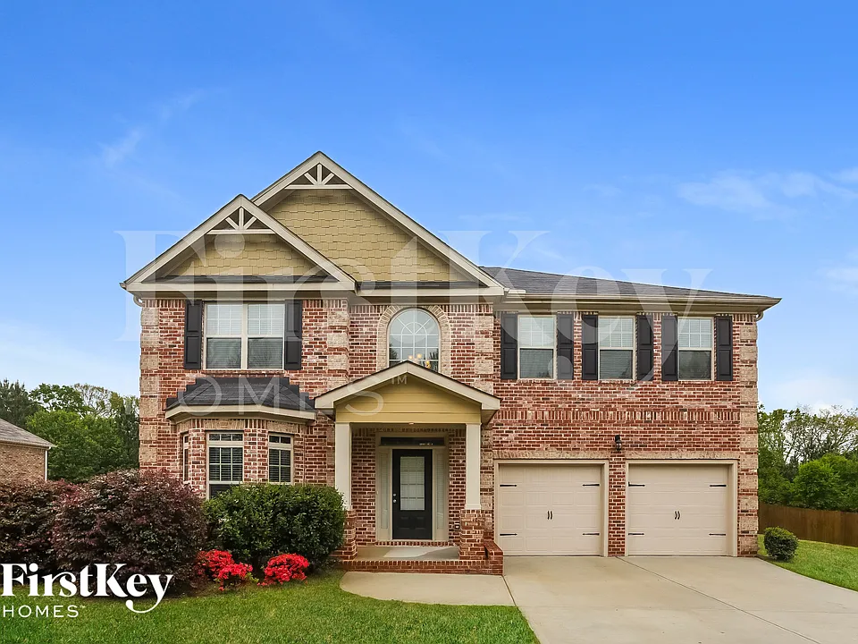 1328 Wild Rose Dr SE