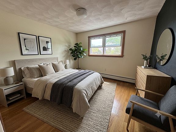 4th image of 397 Somerville Ave APT 2