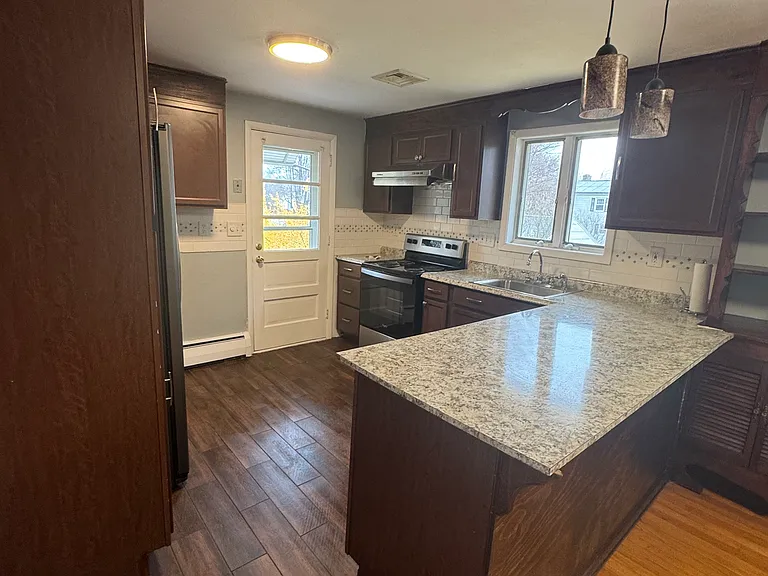40 Wolcott Rd — Photo 6