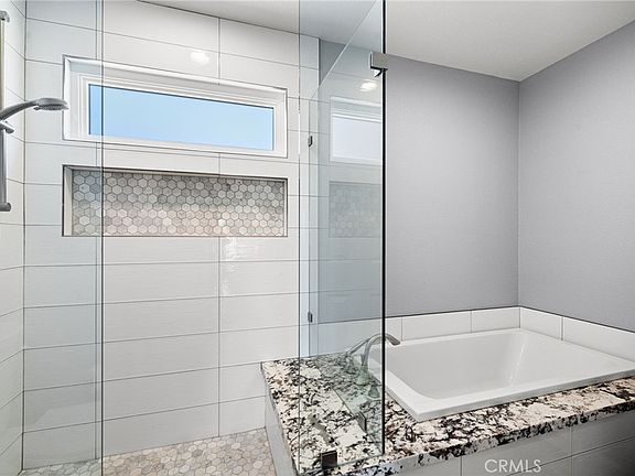 5th image of 41488 Inverness Way