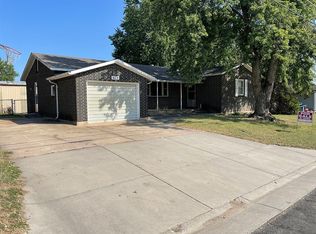 410 S 5th St, Colwich, KS 67030