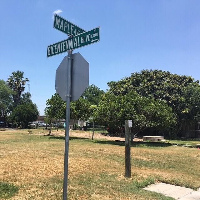 2nd image of 1718 W Maple Ave