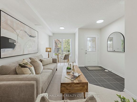 4th image of 17 Valliere Dr