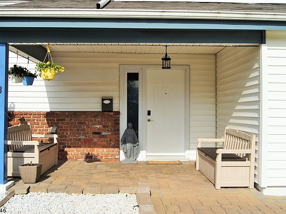 2nd image of 13 Shelly Dr