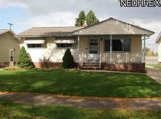 822 Colonel Dr, Cleveland, OH