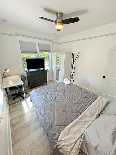 1343 C St #5/5B Photo 1