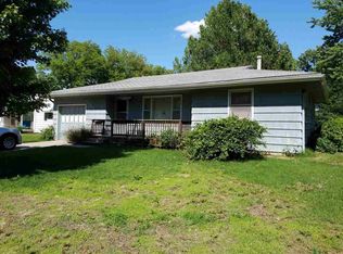 1813 N B St, Wellington, KS 67152
