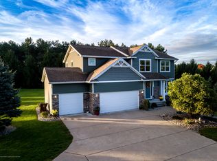 1900 Wilderness Dr, Dewitt, MI 48820