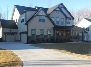 2404 Sterling Crest Dr, Wake Forest, NC 27587