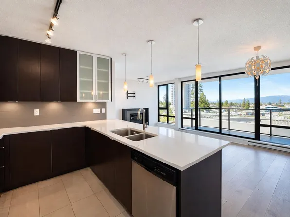 7325 Arcola St #908, Burnaby, BC V5E 0A8