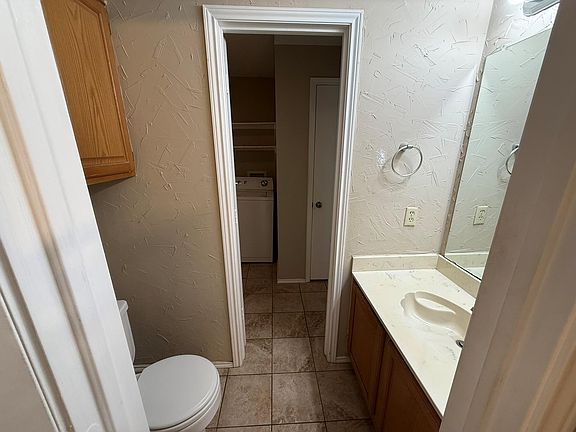 3rd image of 1701 Independence Rd