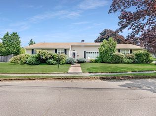 9 Stratford Rd, Marblehead, MA 01945