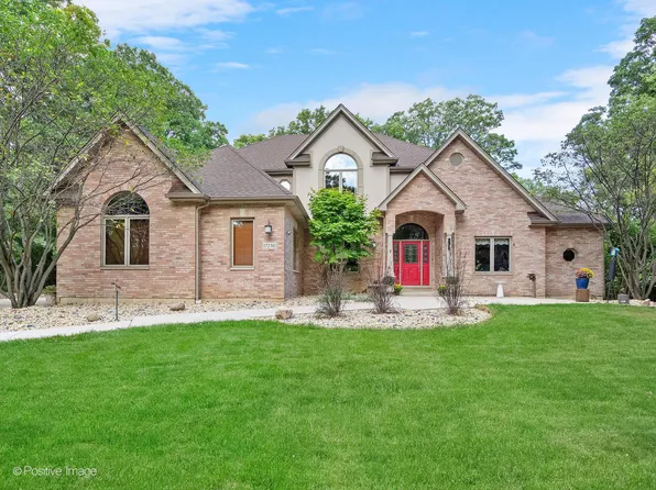 17230 Bluff Rd, Lemont, IL 60439