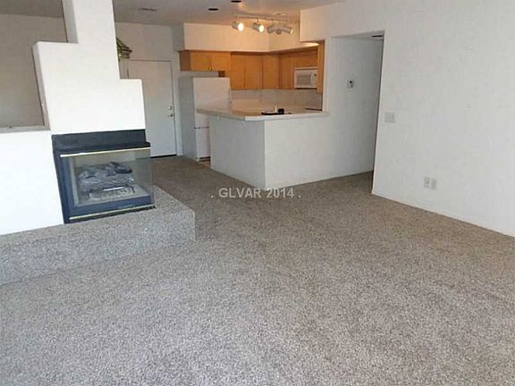 3rd image of 253 Big Horn Dr