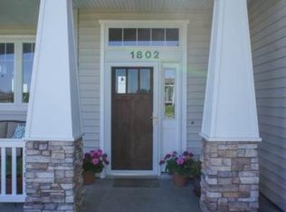 1802 36th St S, Moorhead, MN 56560