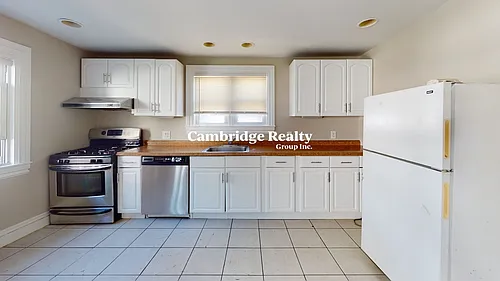 18-20 Kelley Ct #18T Photo 1