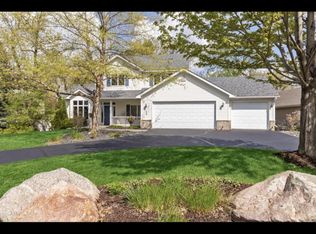 2225 Estates Dr, Eagan, MN 55122