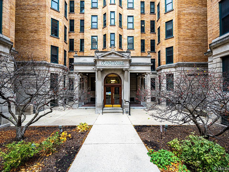 1st image of 550 W Surf St #525C