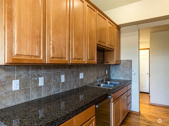 5th image of 292 E Lakeland Drive