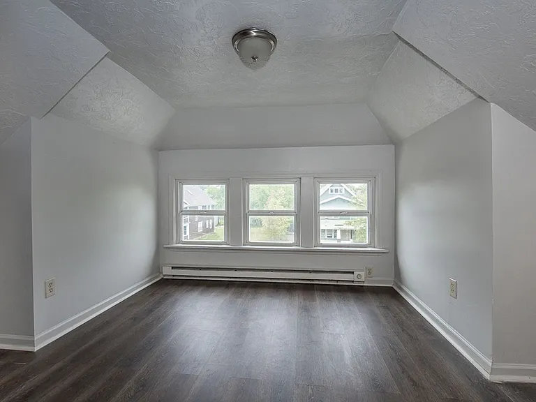 3333 Desota Ave — Photo 5