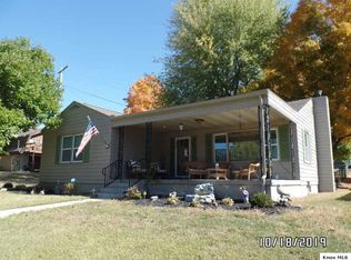 212 Crestview Dr, Utica, OH 43080