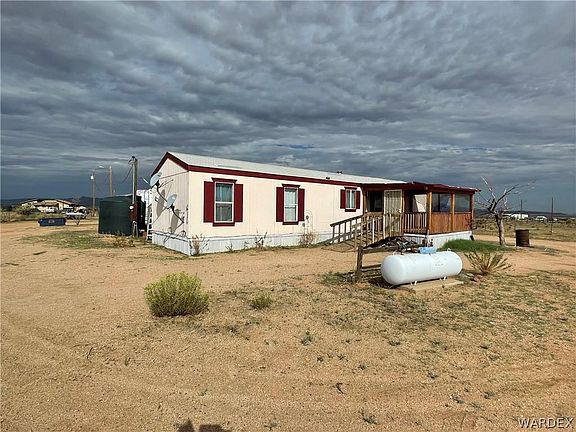 5th image of 5727 N Logan Dr