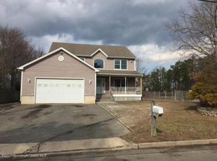 338 Atlantis Ave, Manahawkin, NJ 08050