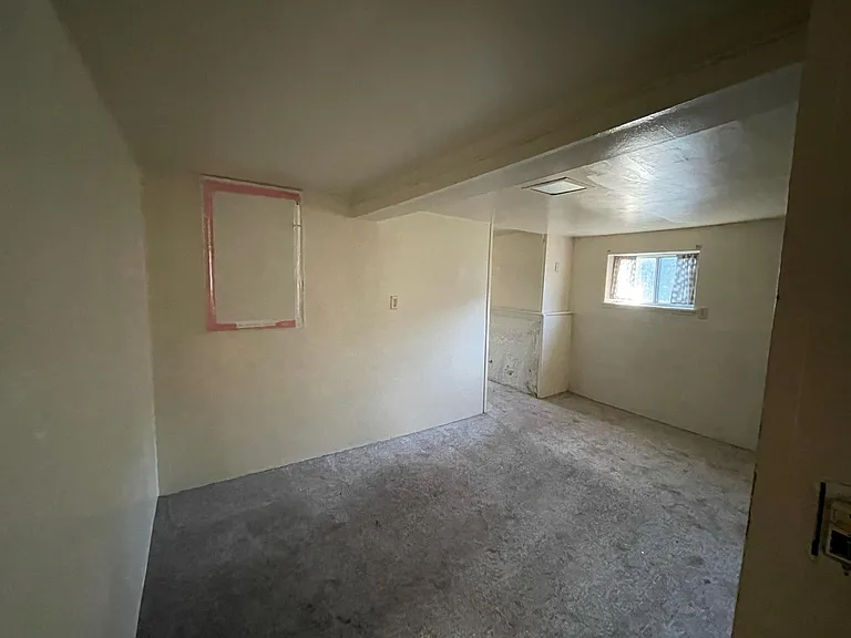345 W 1st Ave — Photo 7