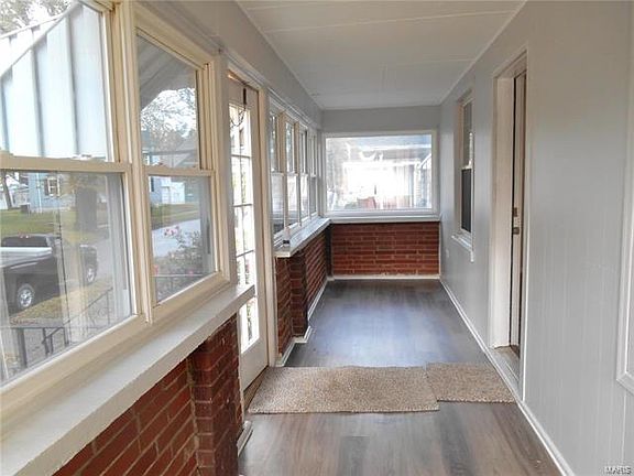 5th image of 2668 Washington Ave