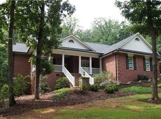 2622 Mountain Oak View Dr, Asheboro, NC 27205