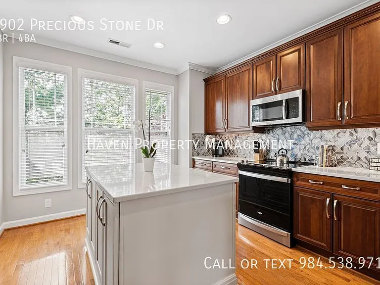 9902 Precious Stone Dr — Photo 8