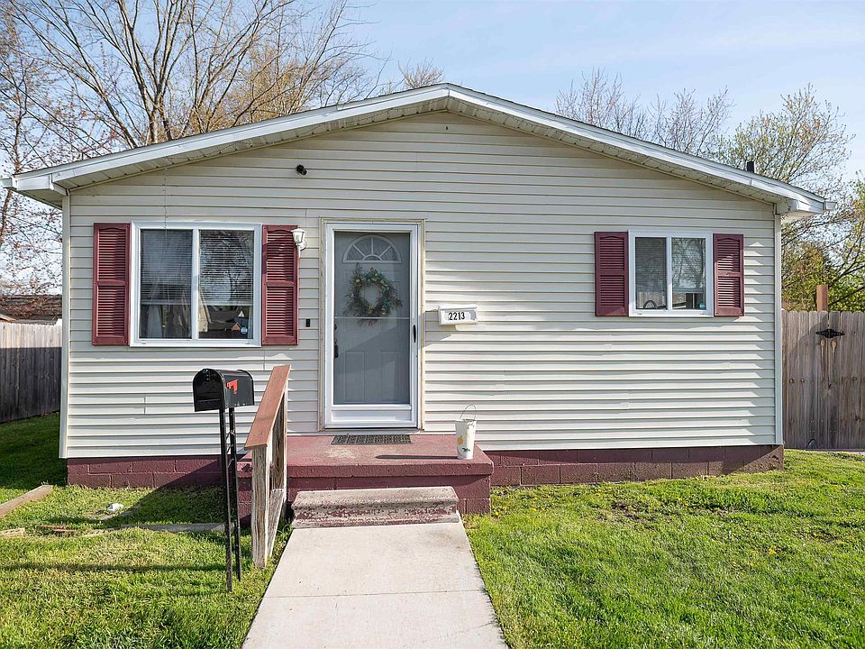 1st image of 2213 Minnie St
