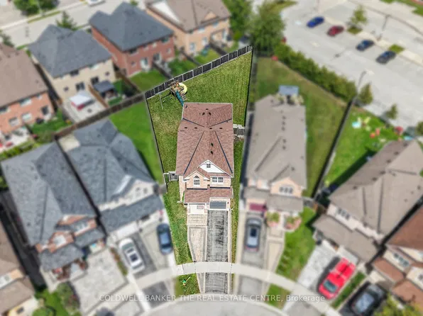 18 Herefordshire Cres, East Gwillimbury, ON L9N 0B7