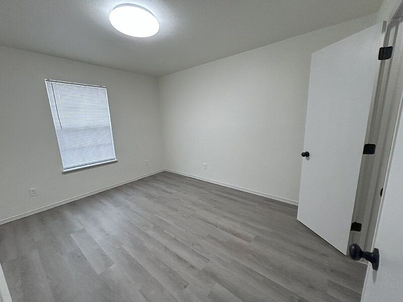 1st image of 329 Berry St #103