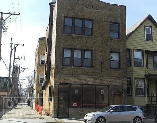 1st image of 2415 W Montrose Ave