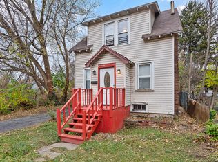 312 Ballantyne Rd, Syracuse, NY 13205