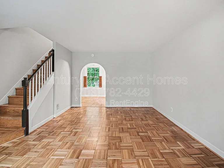 1510 S Edgewood St #550 — Photo 2