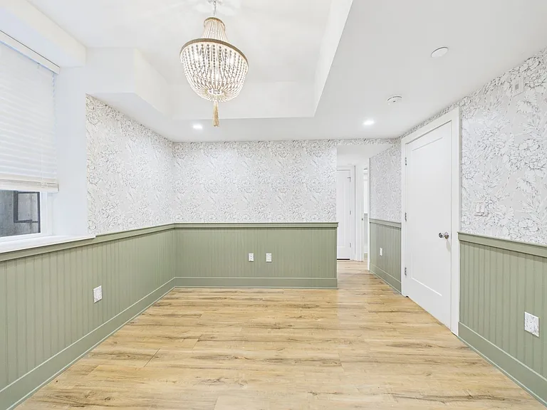 212 Bainbridge St #3 — Photo 20