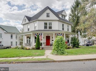 219 4th Ave, Burnham, PA