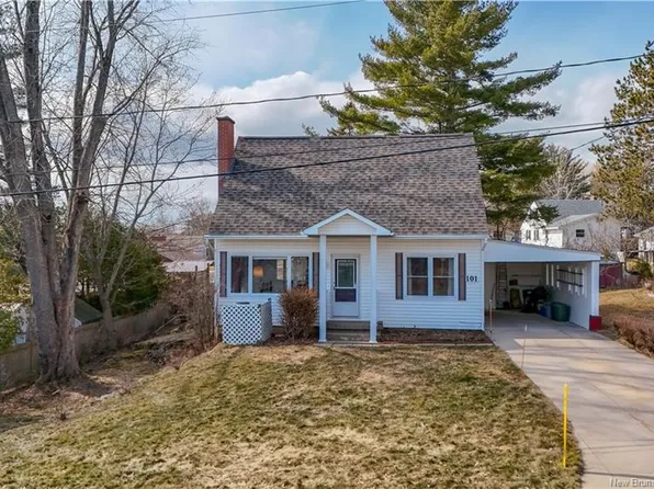 101 Cedar Ave, Fredericton, NB E3A 2C4