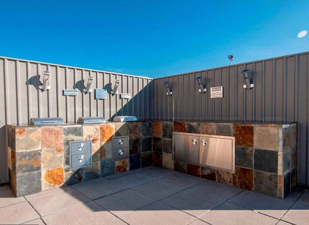 Studio, 450 sqft, $1,850 — Photo 4