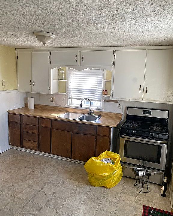 1st image of 203 W 3rd St